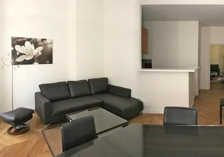 Hotel Apts Bridgestreet Le Marais 4*